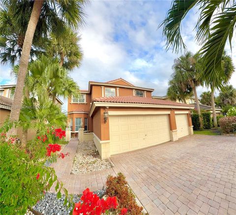 Photo of 5363 SW 38th Ave, Hollywood, FL 33312 (MLS # A11915186)