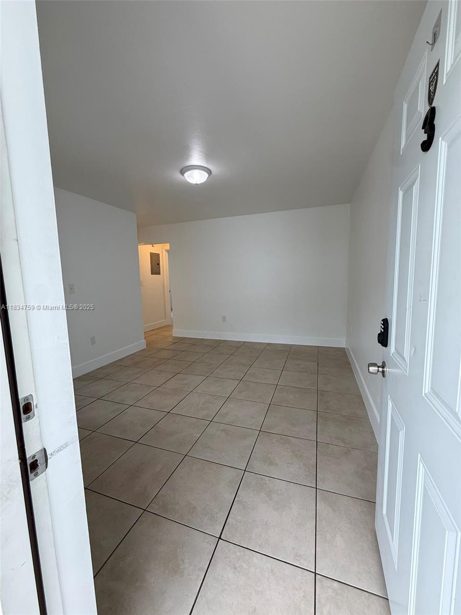 749 NW 60th St 3-2