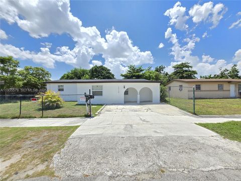 10730 SW 149th Ter Miami FL 33176