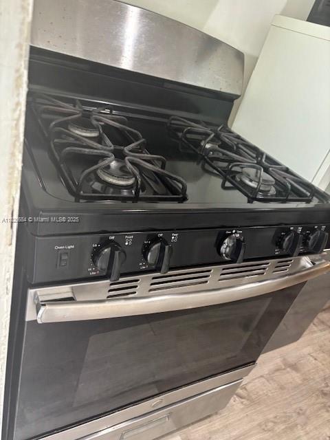 921 MERIDIAN AVE APTS CON - Residential Lease