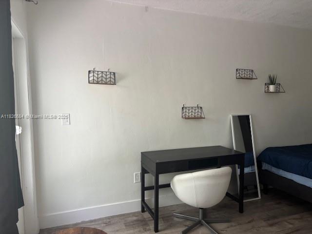 921 MERIDIAN AVE APTS CON - Residential Lease