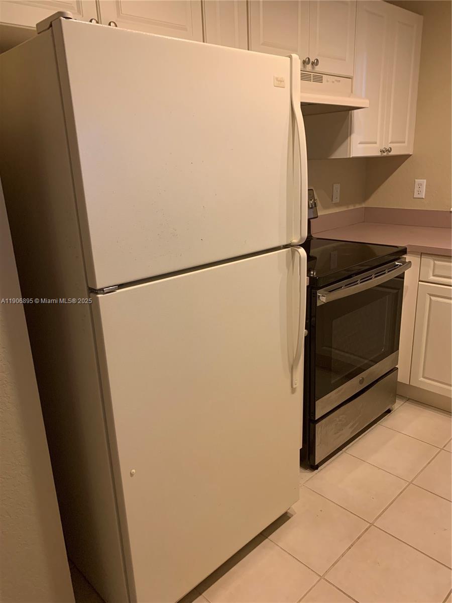 CYPRESS POINTE AT CORAL S - Residential Lease