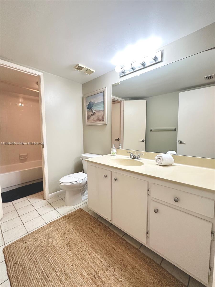 JUPITER BAY ONE THRU SIX - Residential
