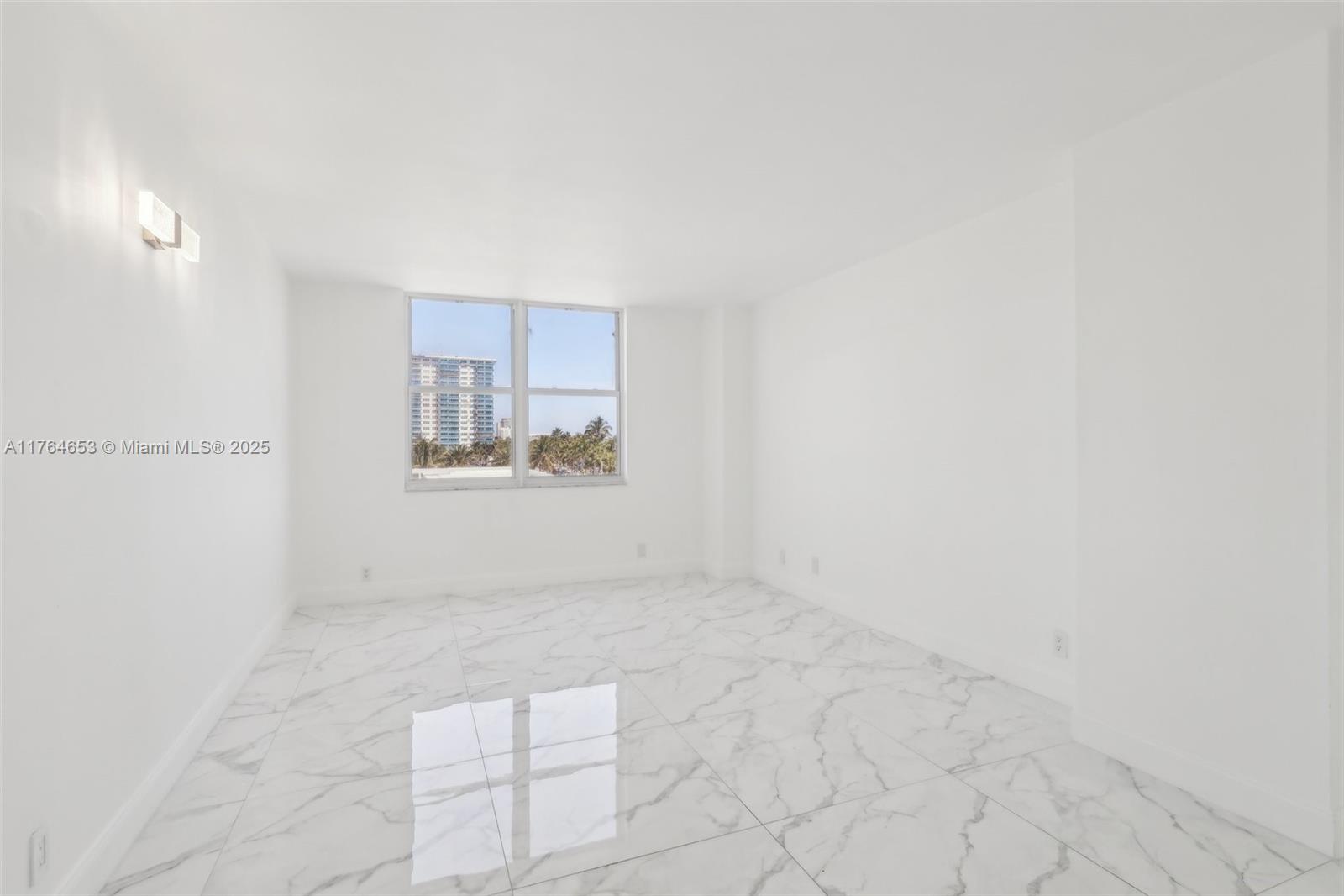 POMPANO BEACH CLUB NORTH - Residential