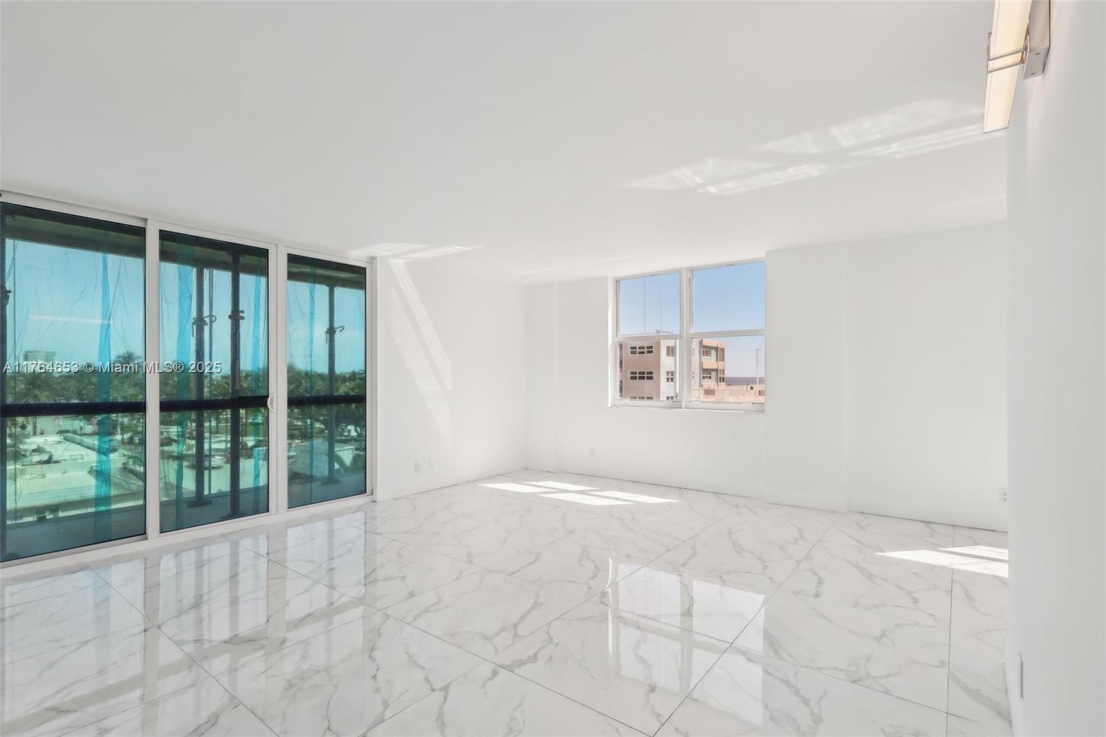 POMPANO BEACH CLUB NORTH - Residential