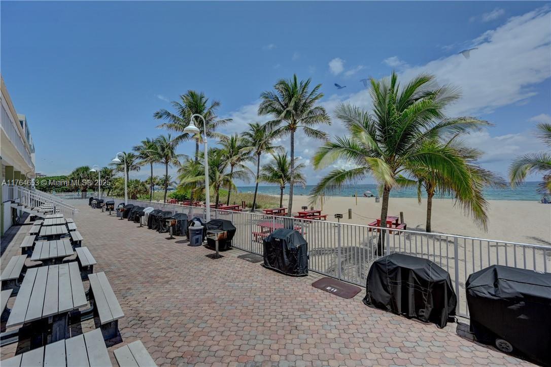 POMPANO BEACH CLUB NORTH - Residential