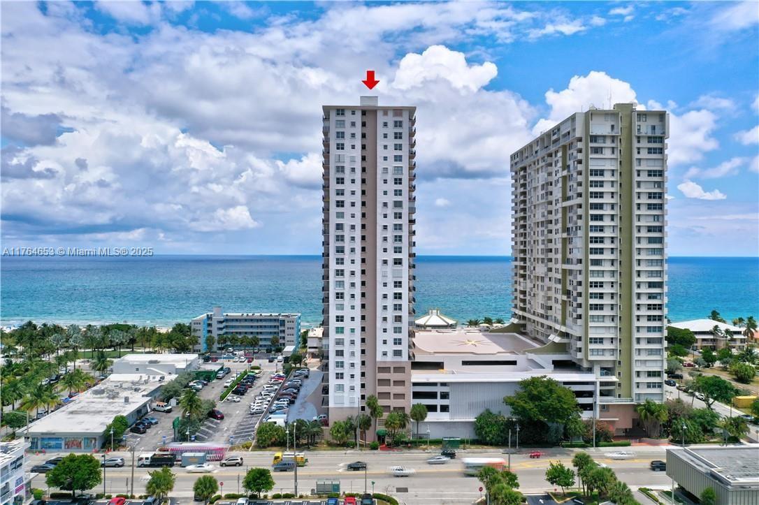 POMPANO BEACH CLUB NORTH - Residential