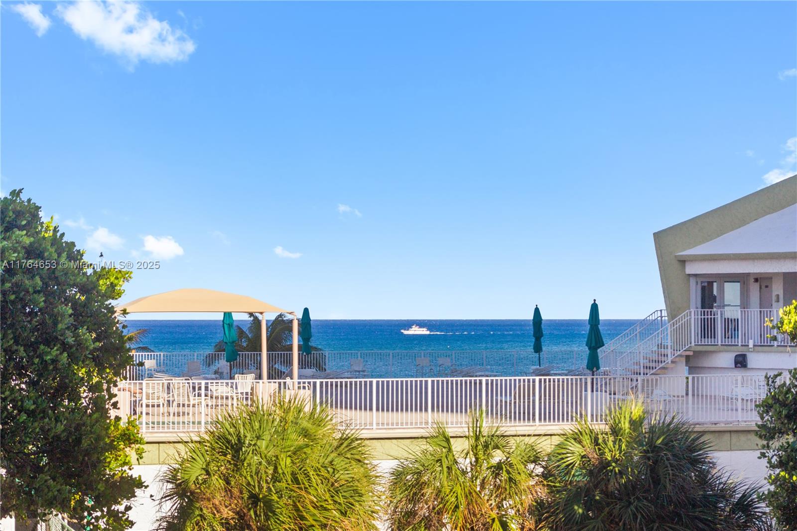 POMPANO BEACH CLUB NORTH - Residential