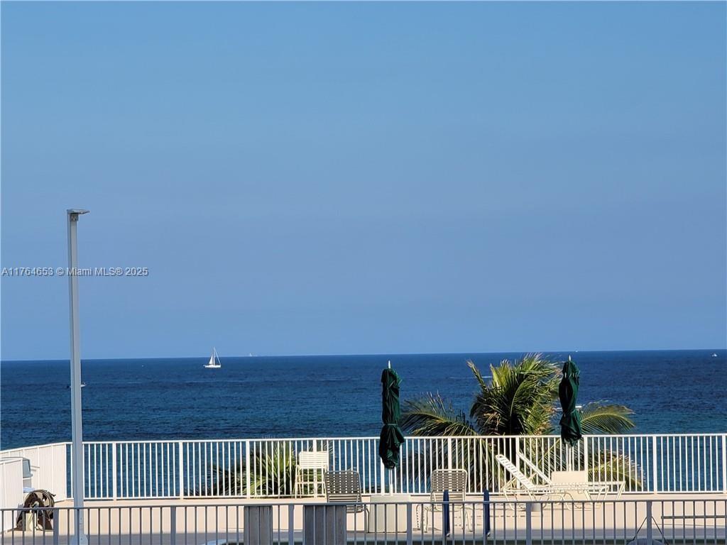 POMPANO BEACH CLUB NORTH - Residential