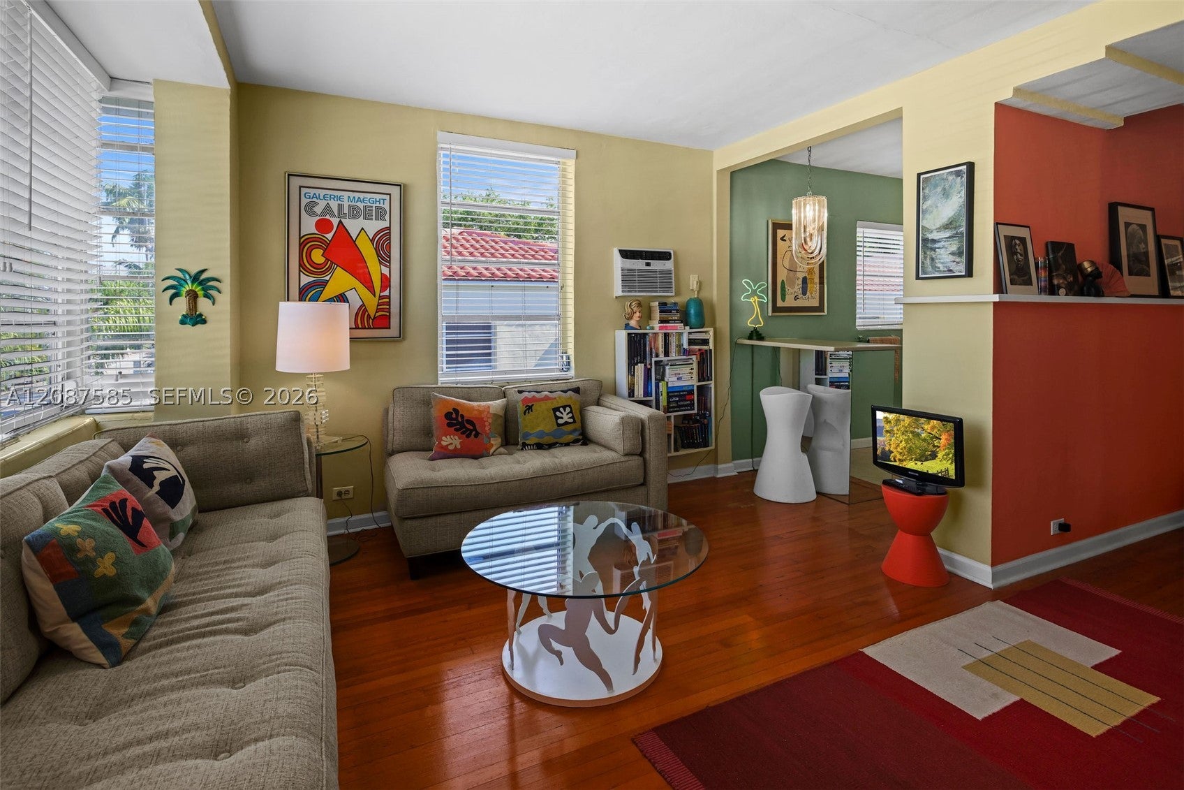1525 Meridian Ave 202