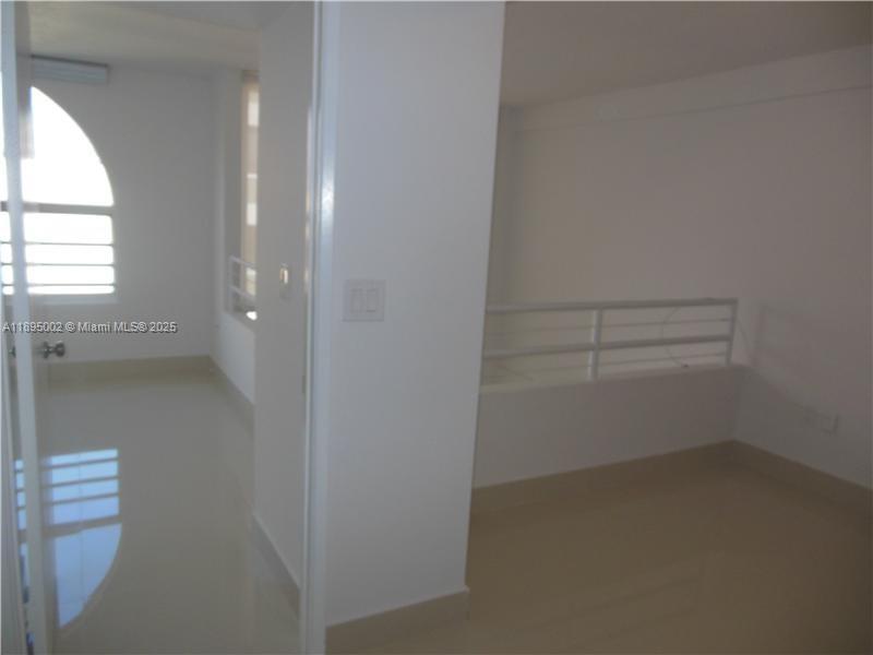 GROVE SQUARE CONDO - Residential Lease