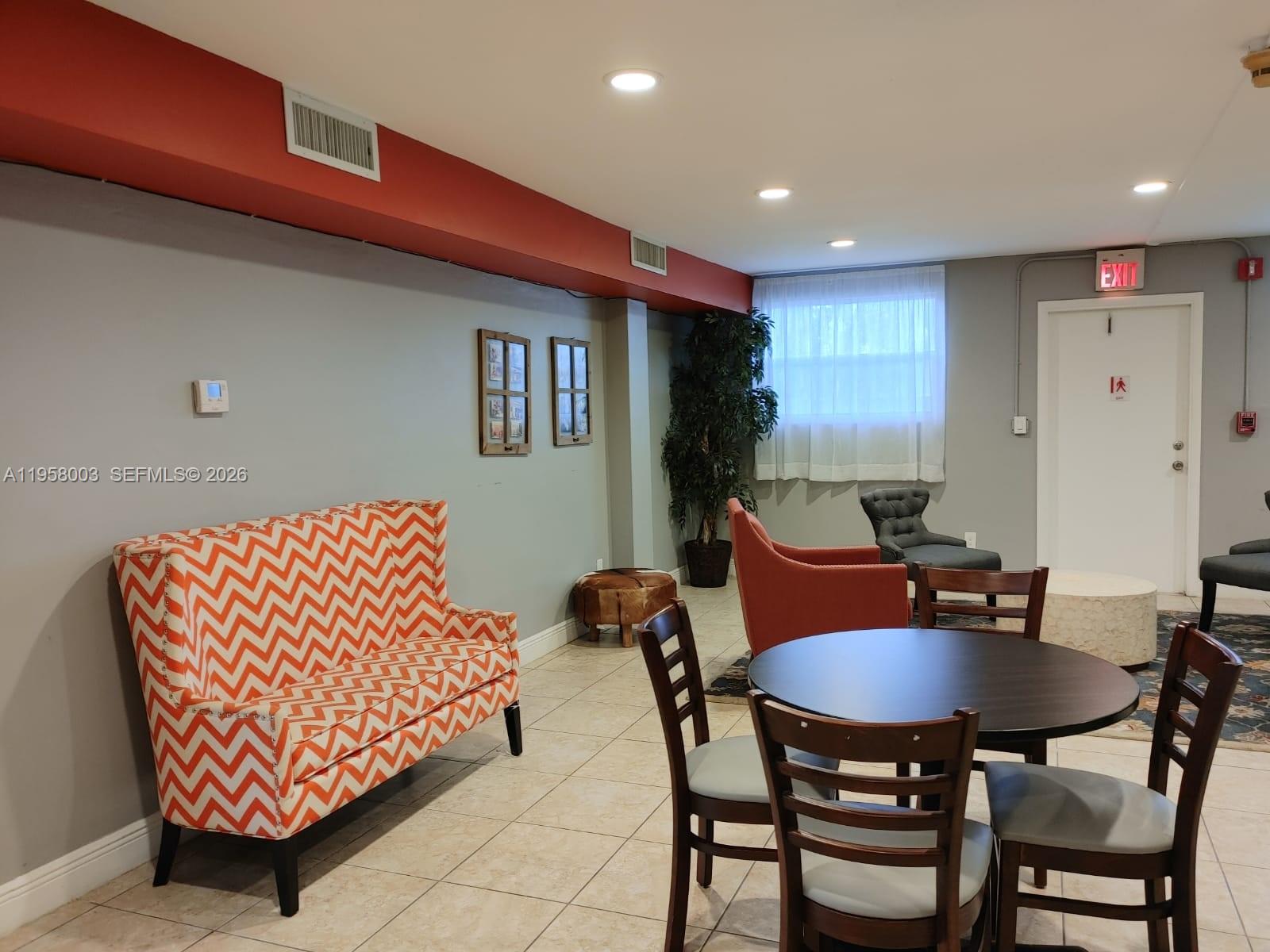 STRAND PLAZA CONDO - Residential Lease
