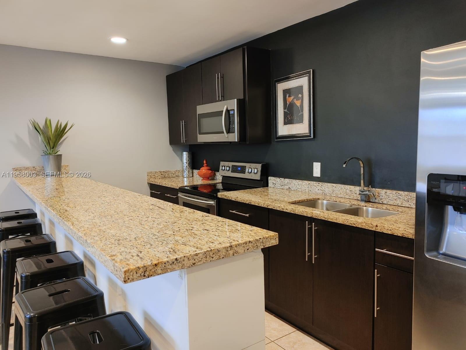 STRAND PLAZA CONDO - Residential Lease