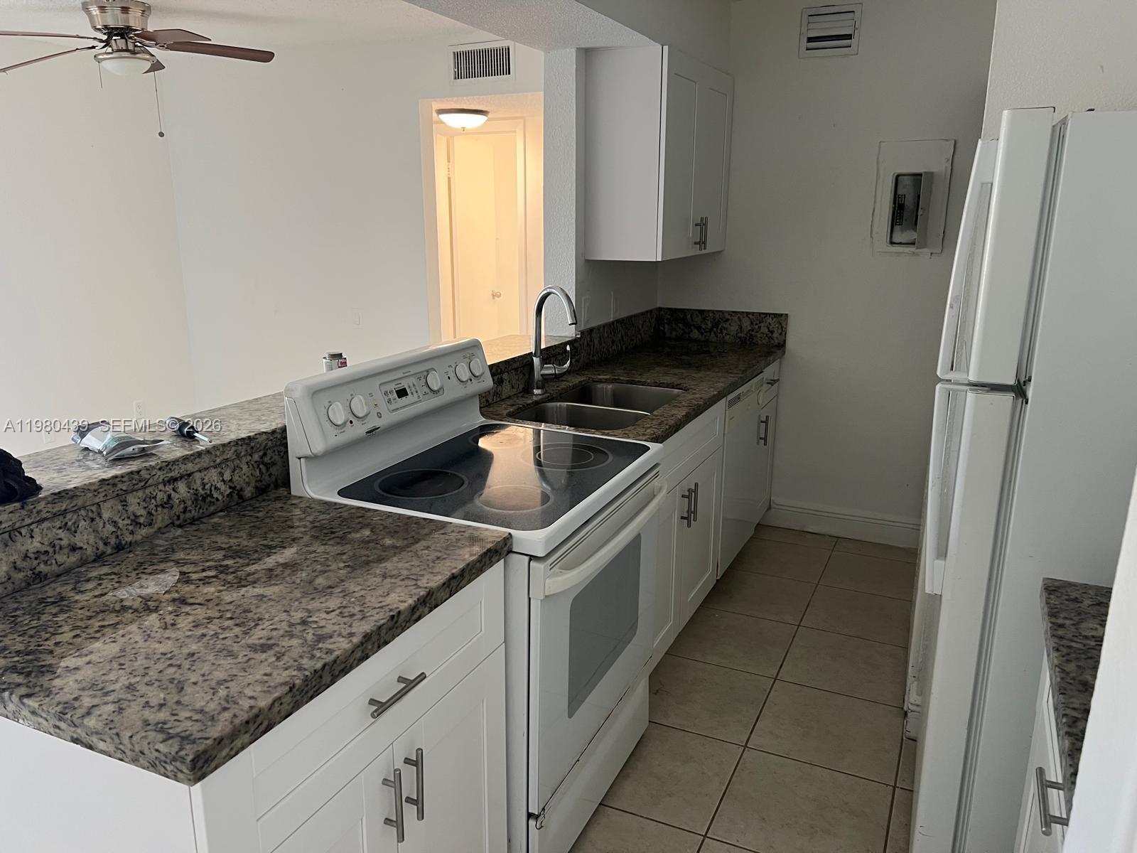 ARBOR KEYS CONDO - Residential