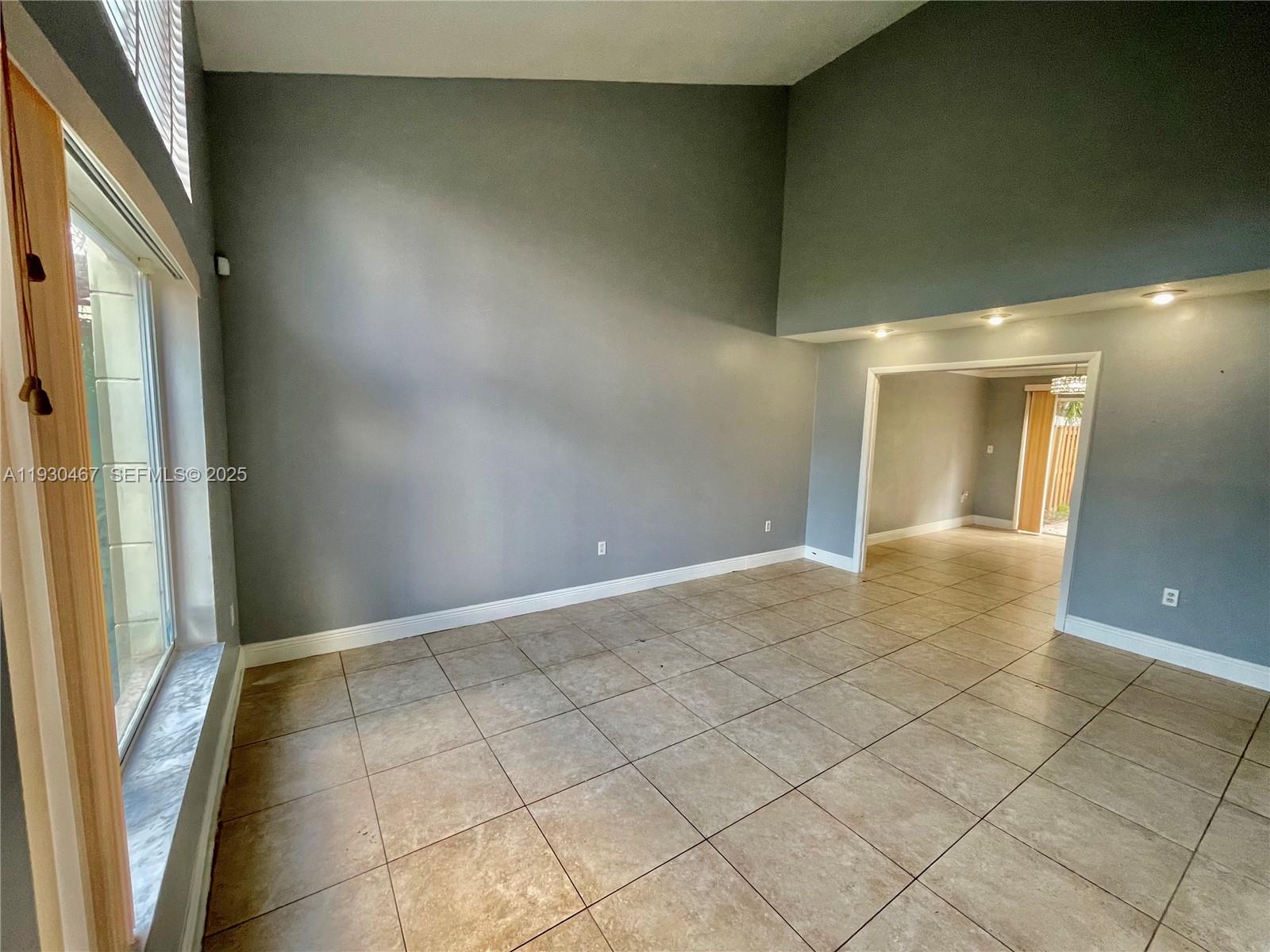 LAKESIDE AT THE HAMMOCKS - Residential Lease