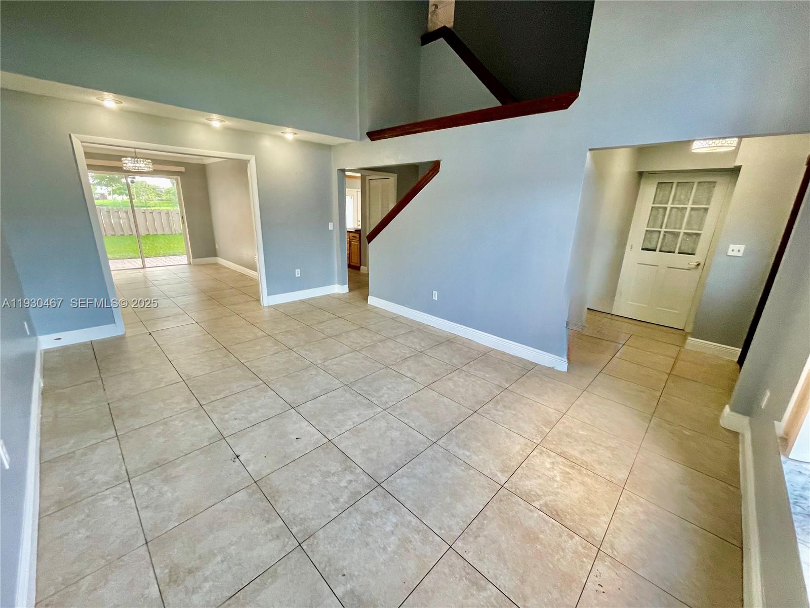 LAKESIDE AT THE HAMMOCKS - Residential Lease