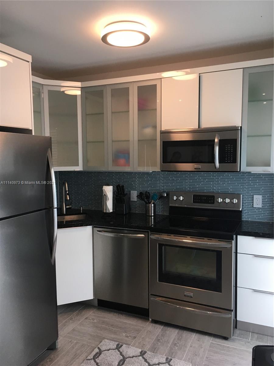 OCEAN BEACH ADDN NO 3 - Residential Lease