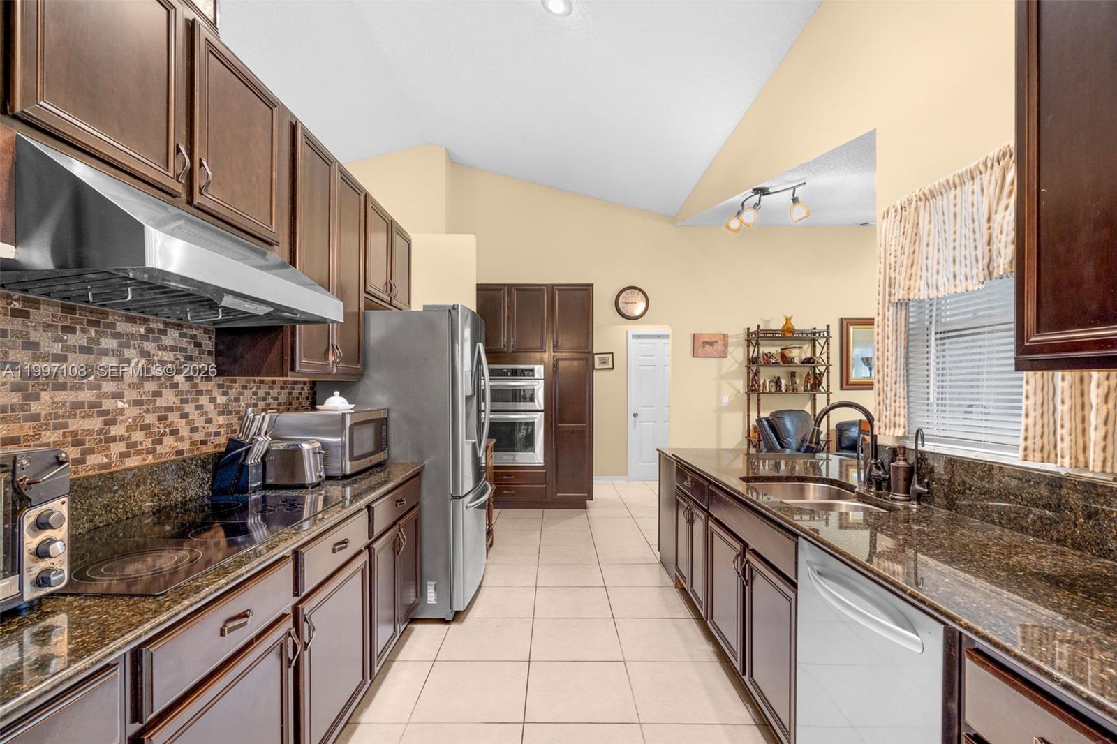 PORT ST LUCIE SECTION 3 - Residential