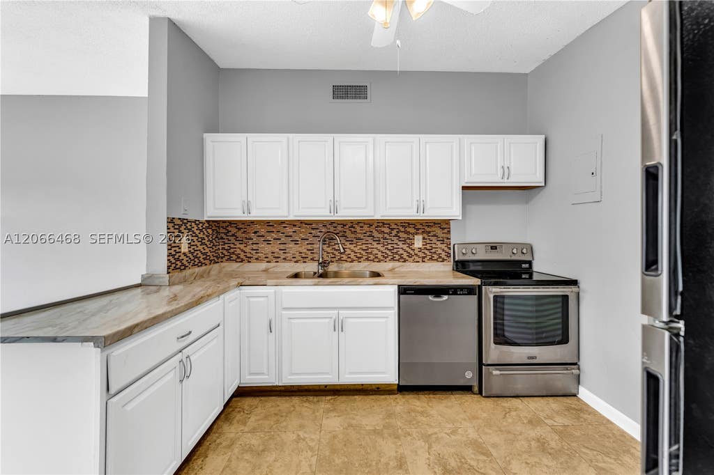 Photo of 4220 SW 36th St #., West Park, FL 33023 (MLS # A12066468)
