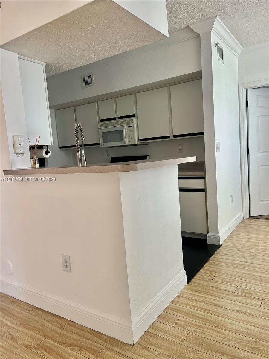 MARQUESA CONDO - Residential