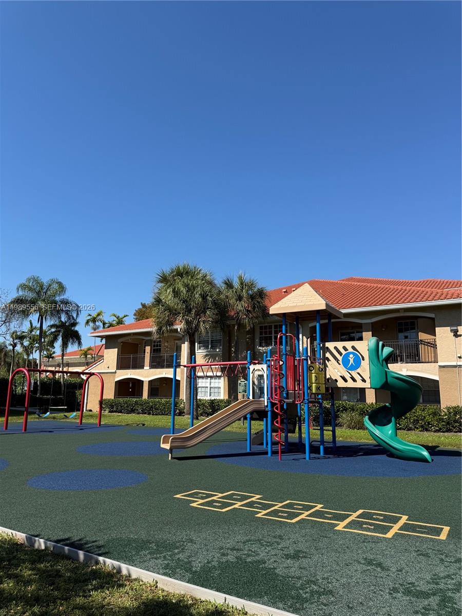 MARQUESA CONDO - Residential