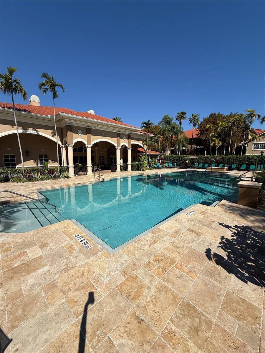 MARQUESA CONDO - Residential