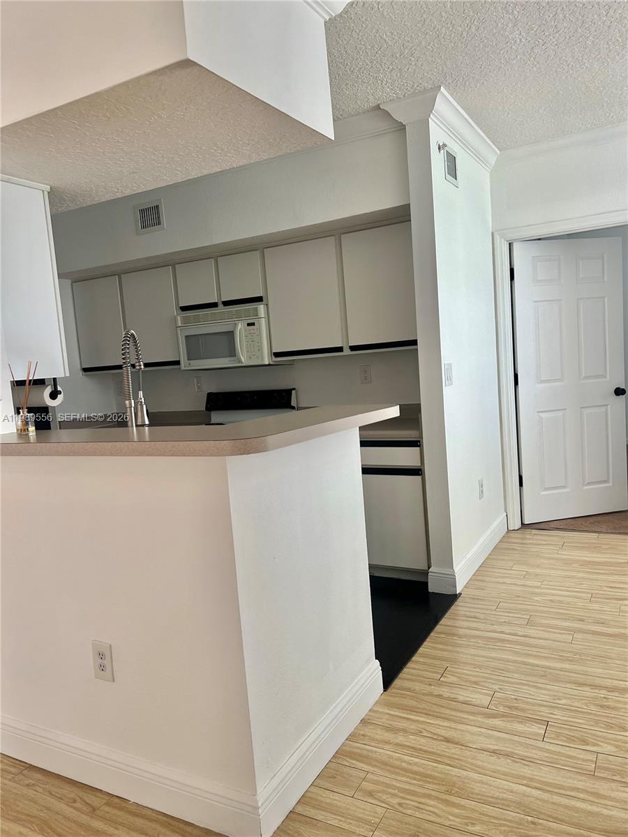 MARQUESA CONDO - Residential