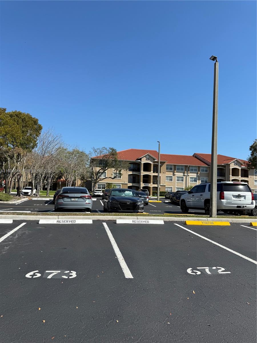 MARQUESA CONDO - Residential