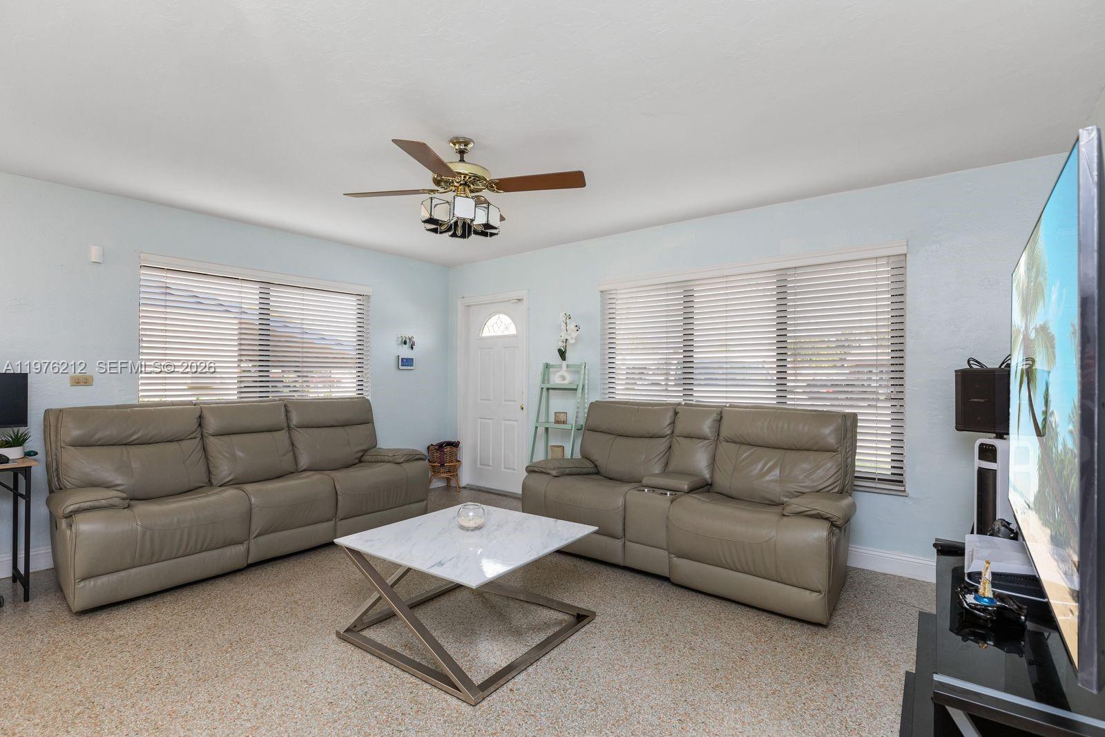 BROADVIEW COUNTRY CLUB ES - Residential