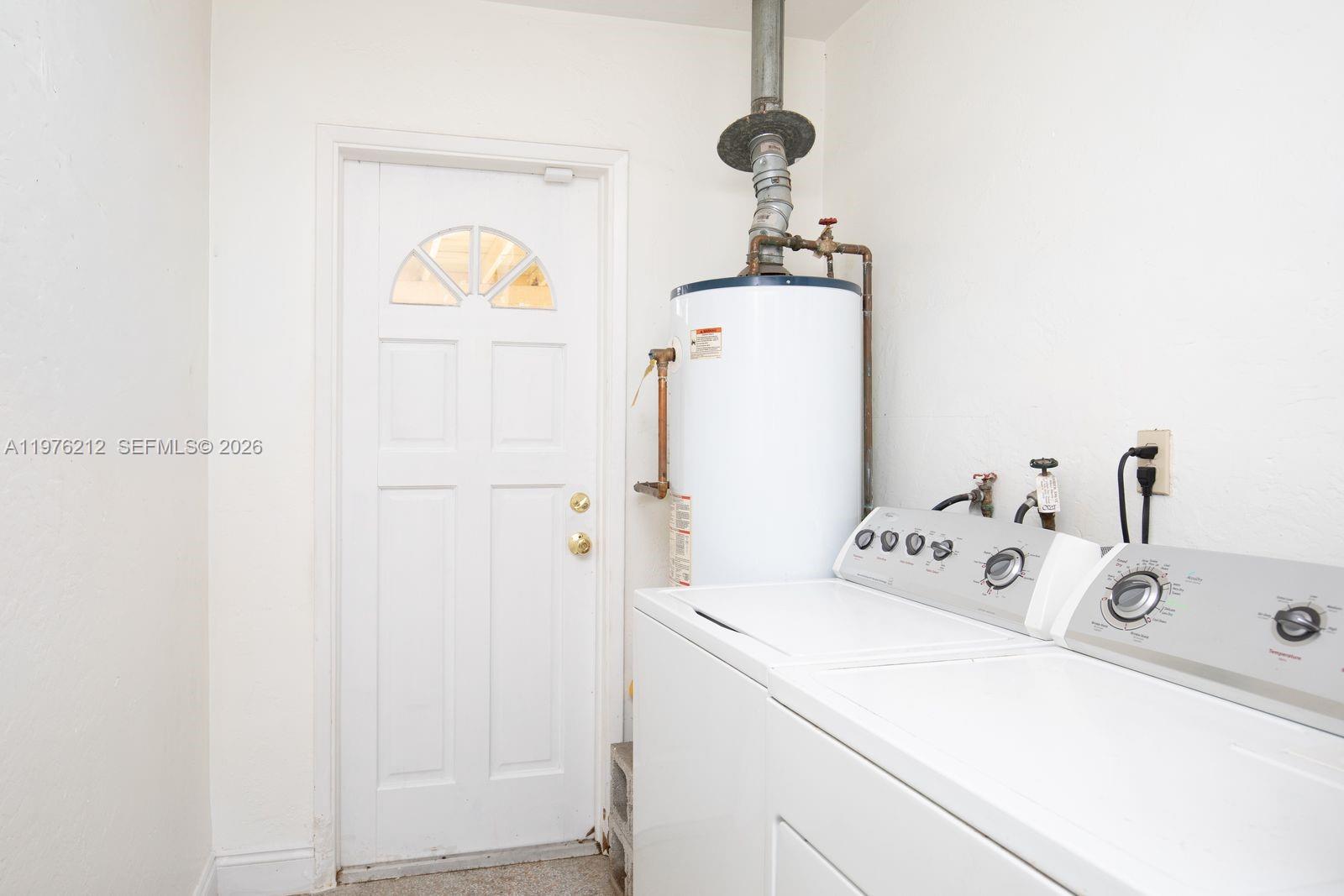 BROADVIEW COUNTRY CLUB ES - Residential