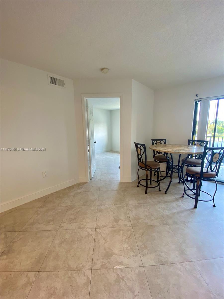 PALMS OF PEMBROKE CONDO - Residential Lease