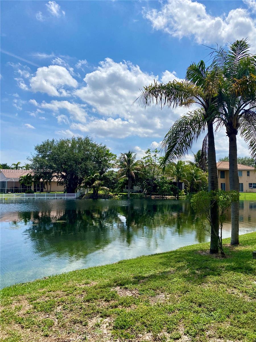 PALMS OF PEMBROKE CONDO - Residential Lease