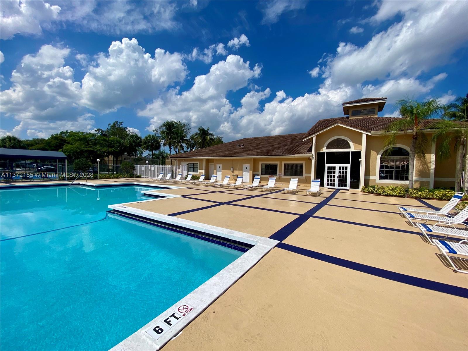 PALMS OF PEMBROKE CONDO - Residential Lease