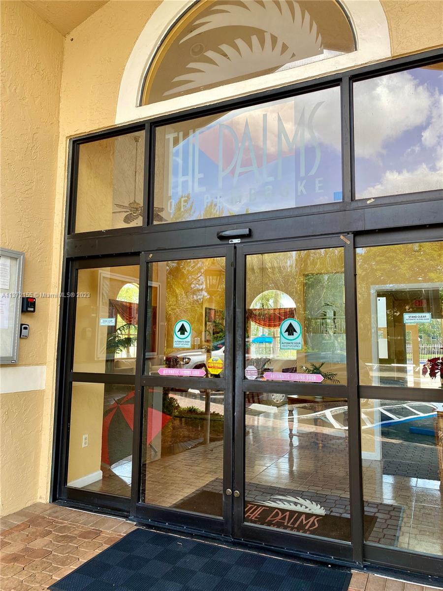 PALMS OF PEMBROKE CONDO - Residential Lease