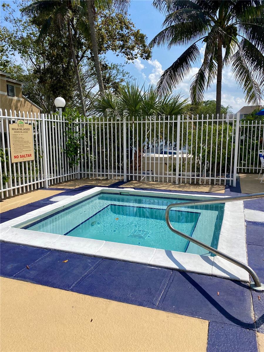 PALMS OF PEMBROKE CONDO - Residential Lease