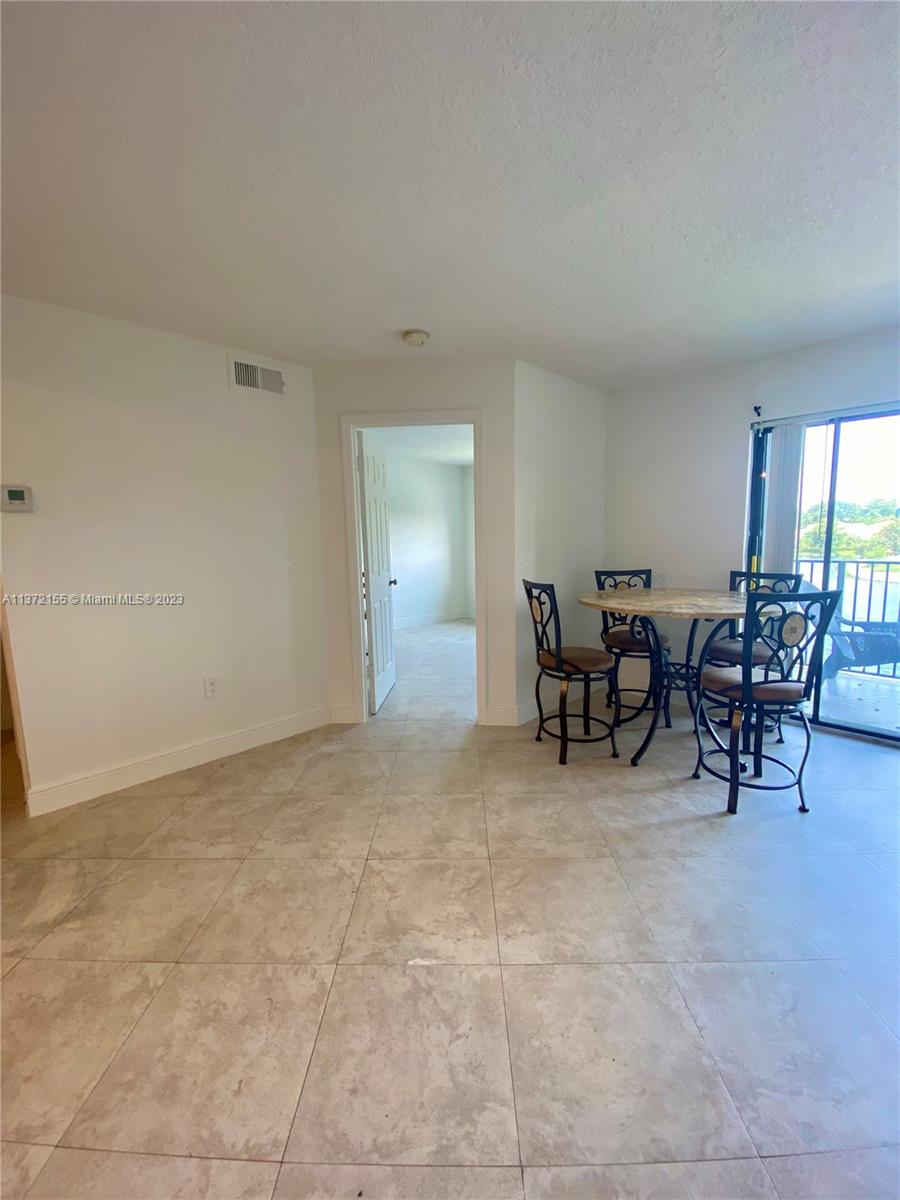 PALMS OF PEMBROKE CONDO - Residential Lease
