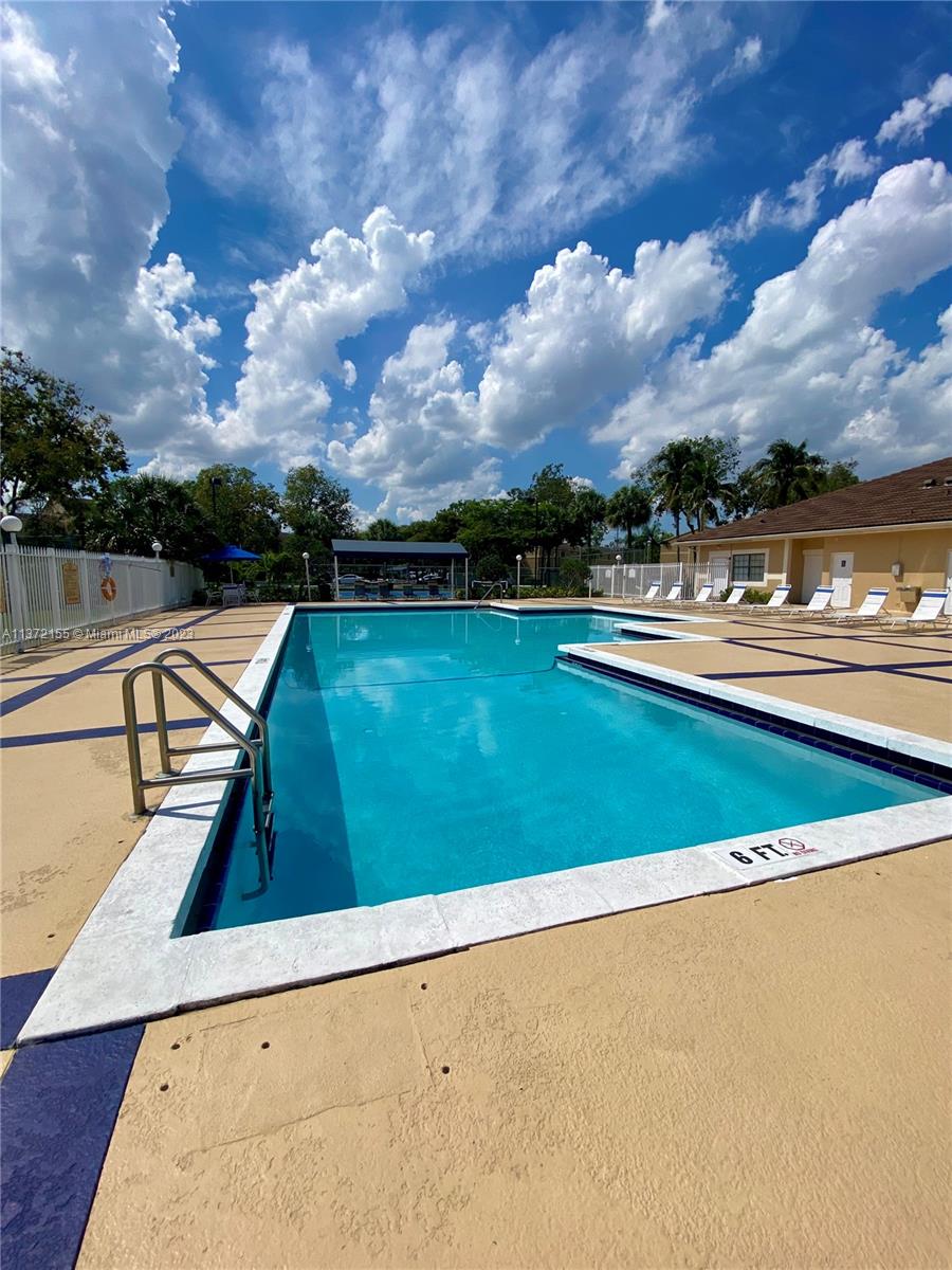 PALMS OF PEMBROKE CONDO - Residential Lease