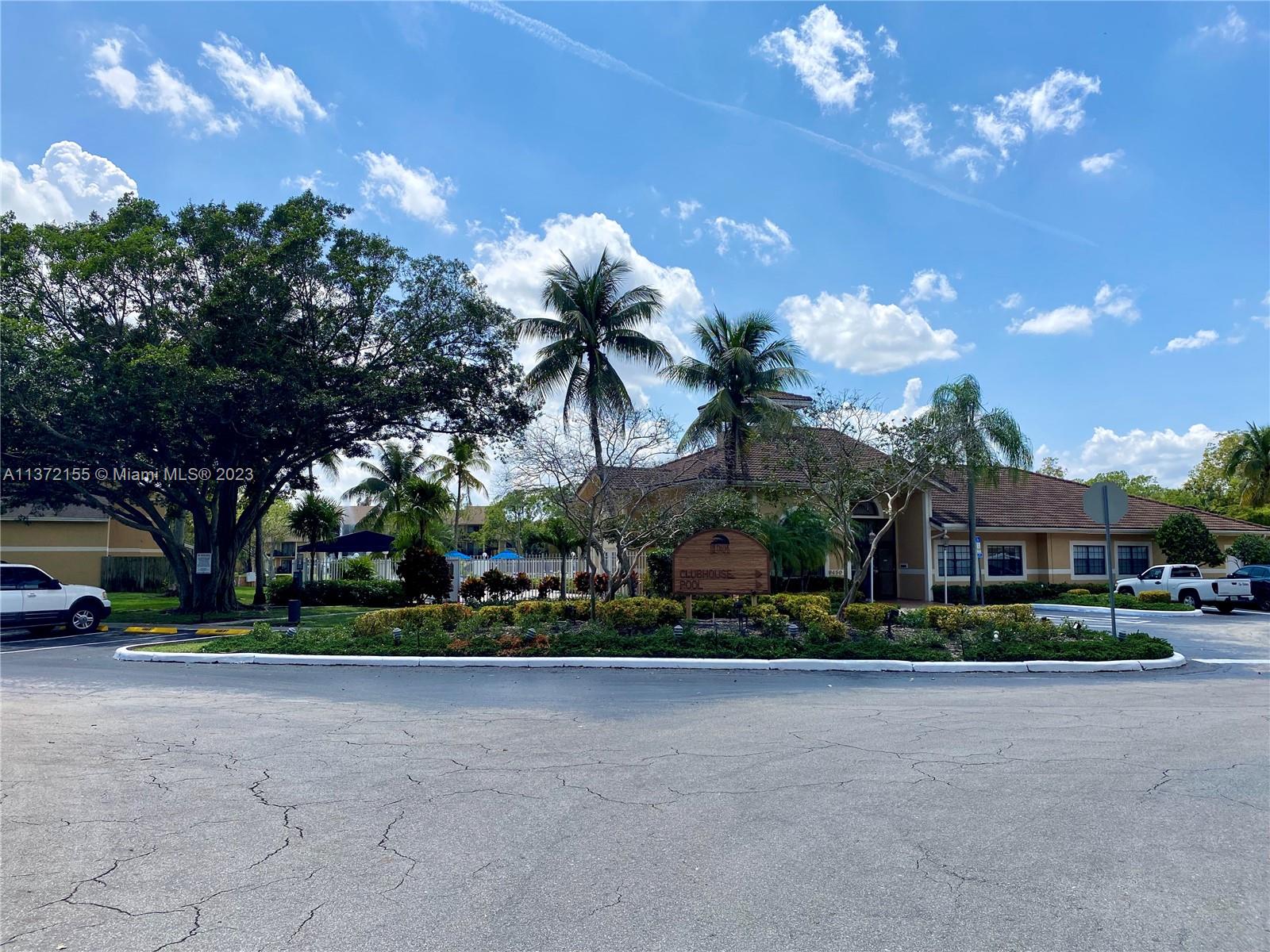 PALMS OF PEMBROKE CONDO - Residential Lease