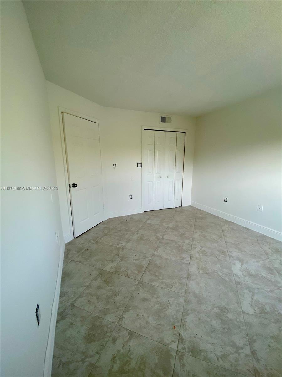 PALMS OF PEMBROKE CONDO - Residential Lease