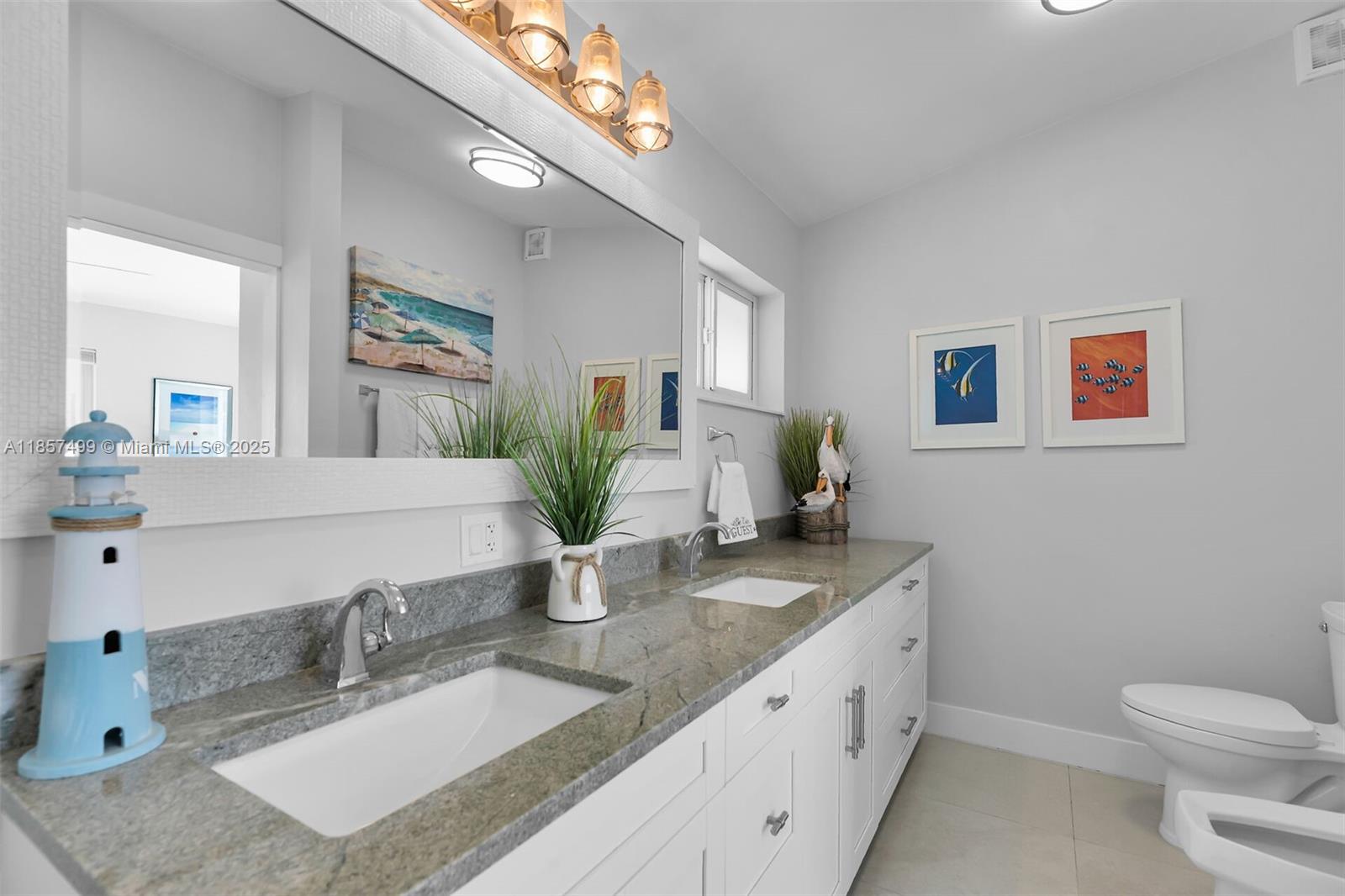 PORT ANTIGUA PLAT NO 5 & - Residential