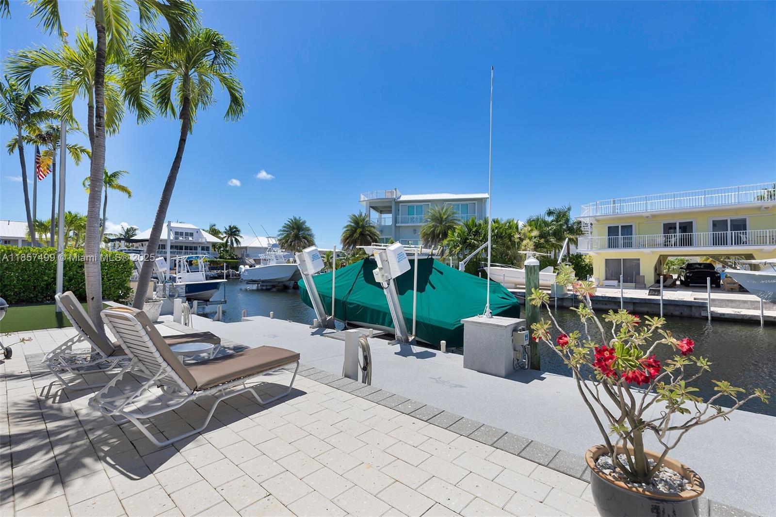 PORT ANTIGUA PLAT NO 5 & - Residential