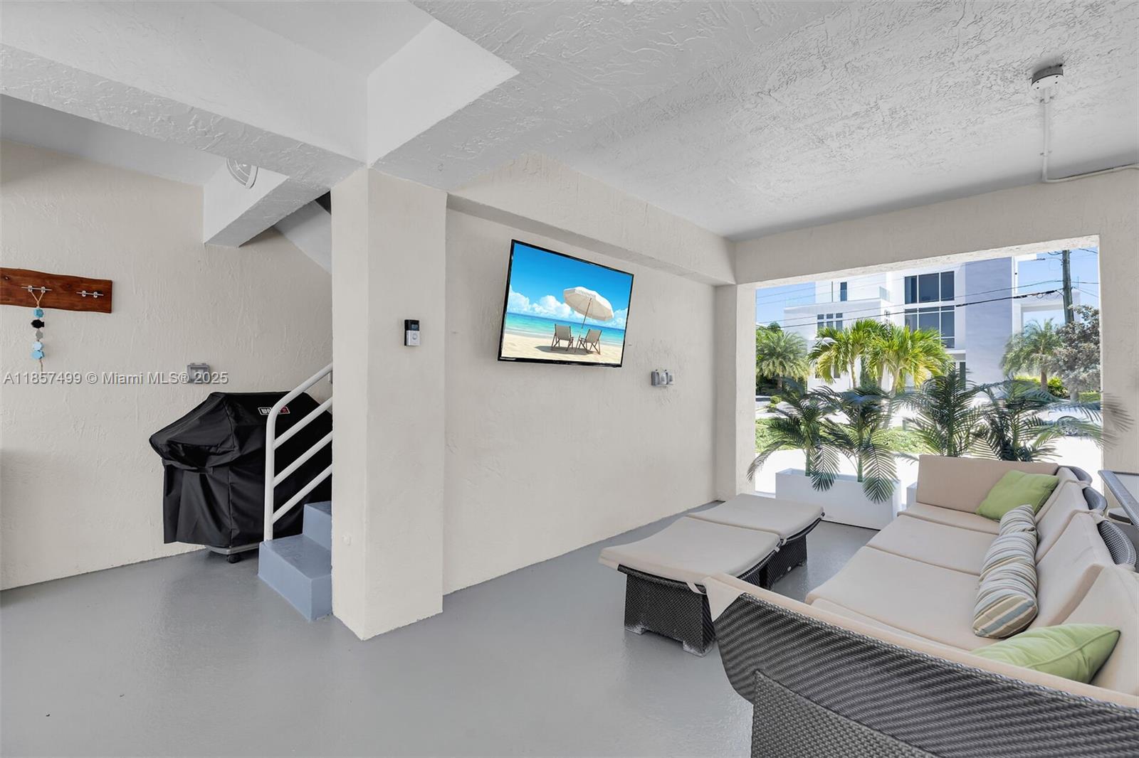 PORT ANTIGUA PLAT NO 5 & - Residential