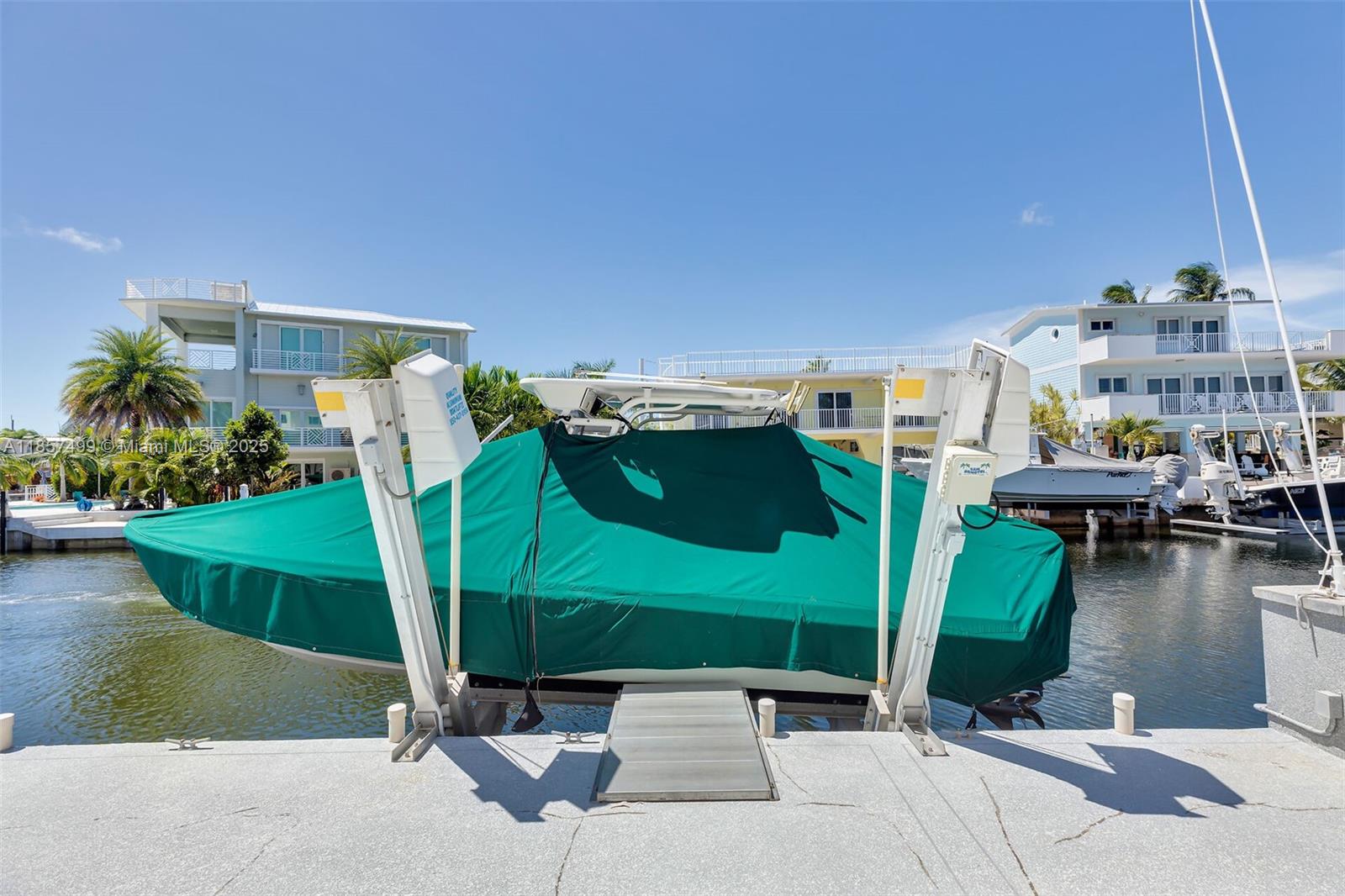 PORT ANTIGUA PLAT NO 5 & - Residential