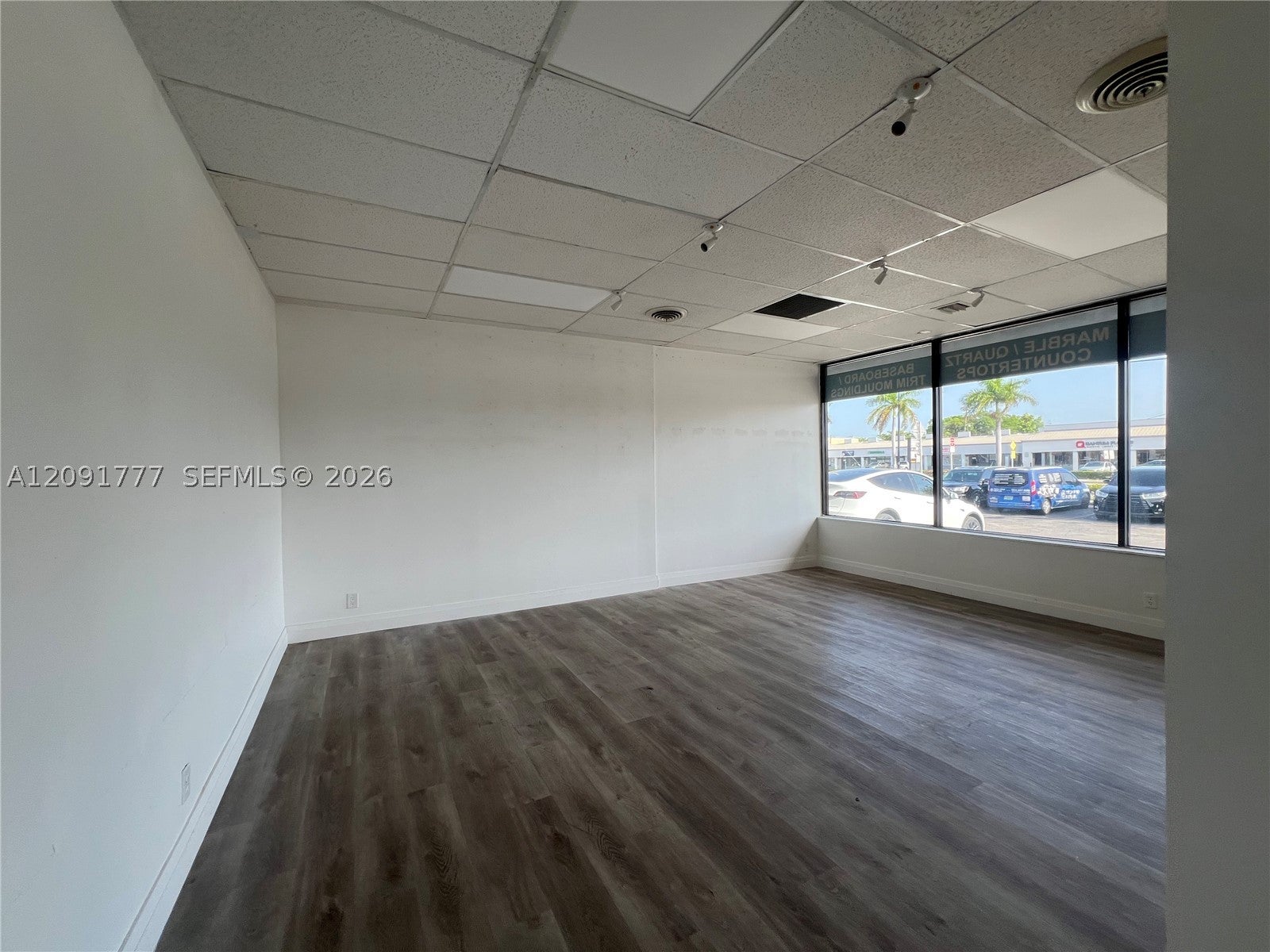 70-80 E OAKLAND PARK BLVD 70-80