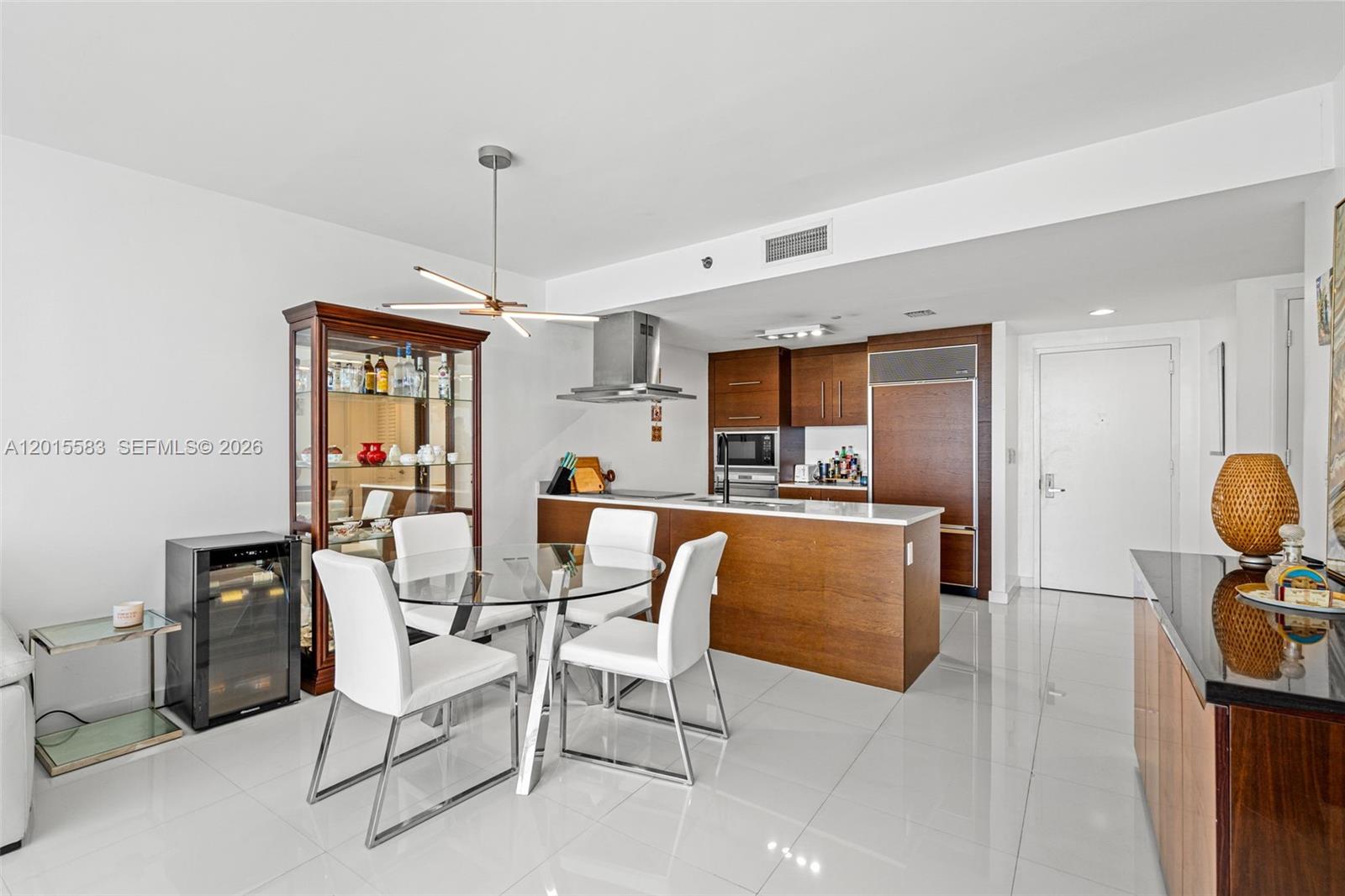 ICONBRICKELL CONDO NO 1 - Residential