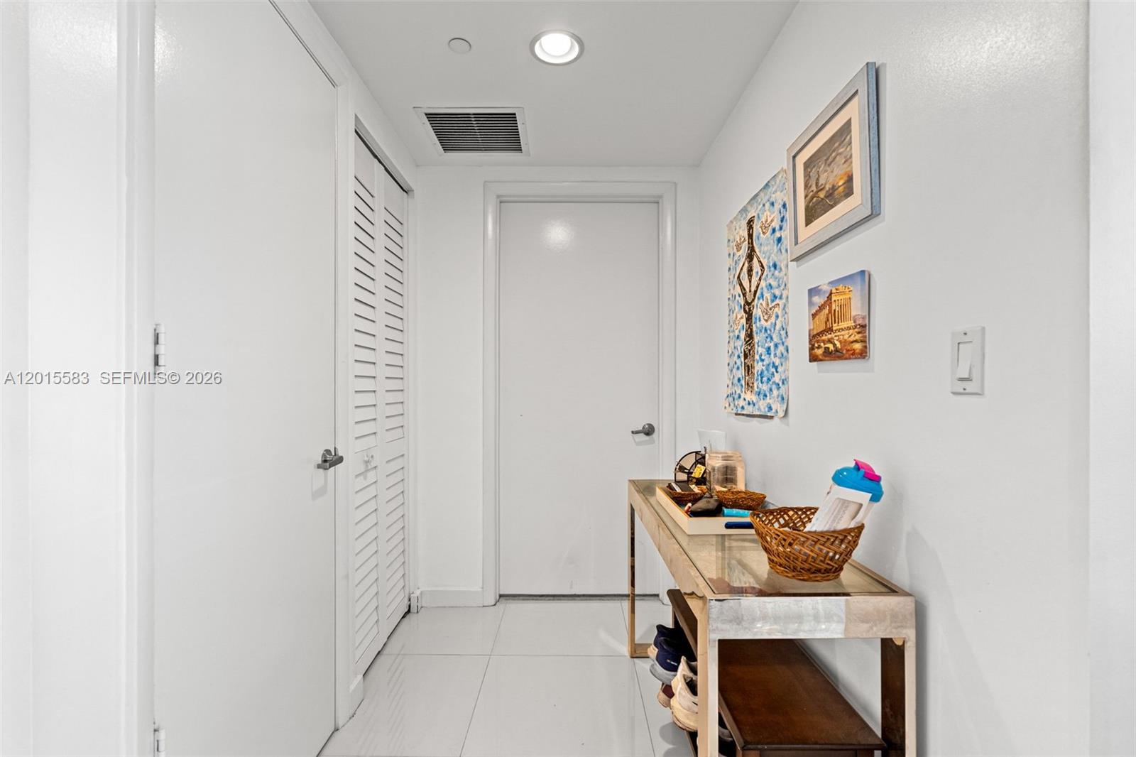 ICONBRICKELL CONDO NO 1 - Residential
