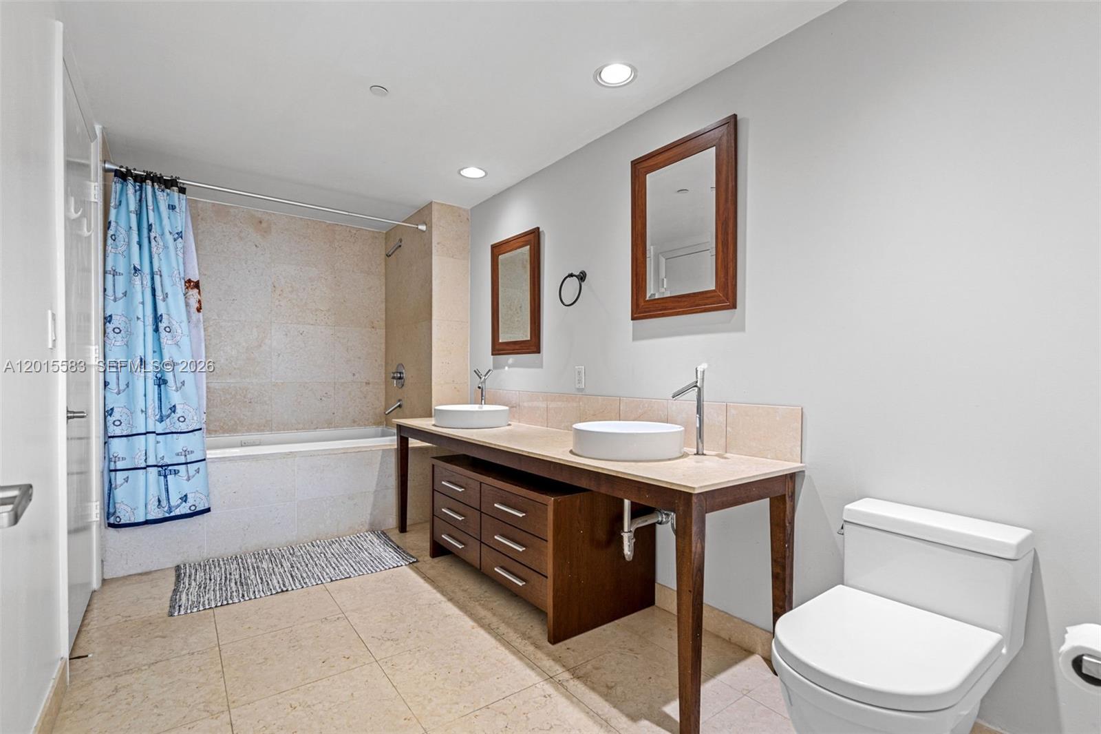 ICONBRICKELL CONDO NO 1 - Residential
