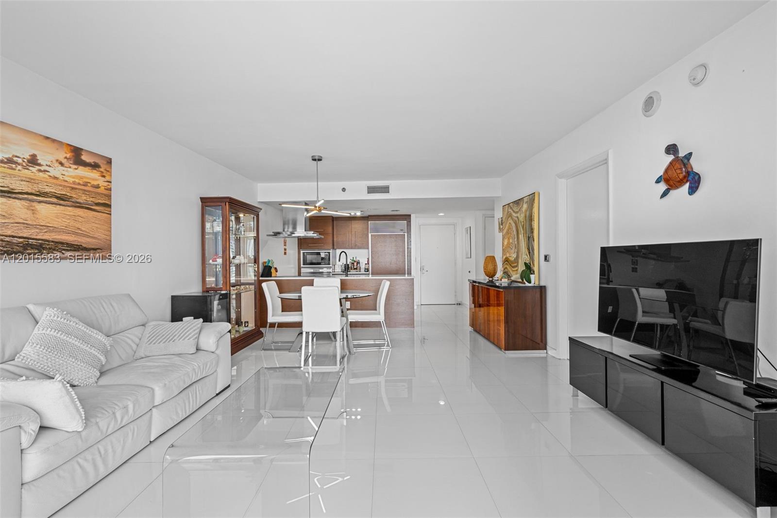 ICONBRICKELL CONDO NO 1 - Residential