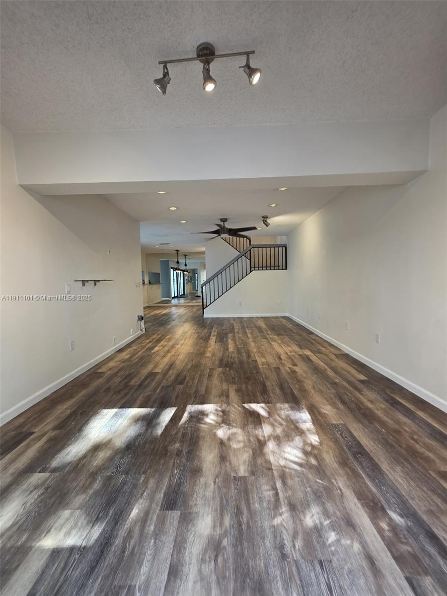 MARINER VILLAGE TH CONDO - Residential Lease