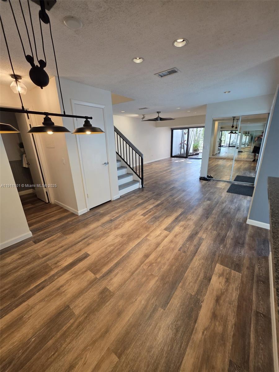 MARINER VILLAGE TH CONDO - Residential Lease